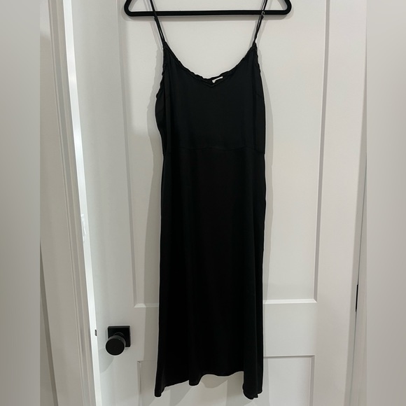 Aritzia Wilfred Mille Black Silk Dress Size 6 - Picture 2 of 5